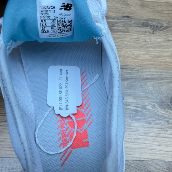 New Balance Shoes Fresh Foam ROAV Womens Size 6.5Blue White Gray Running Sneaker - Picture 8 of 8